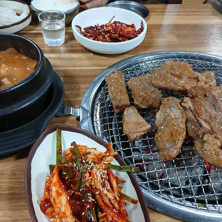봉평막국수숯불갈비 대표 사진