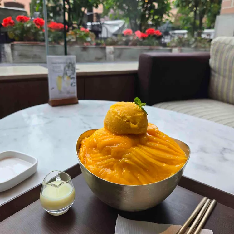 로얄마일 대표 사진