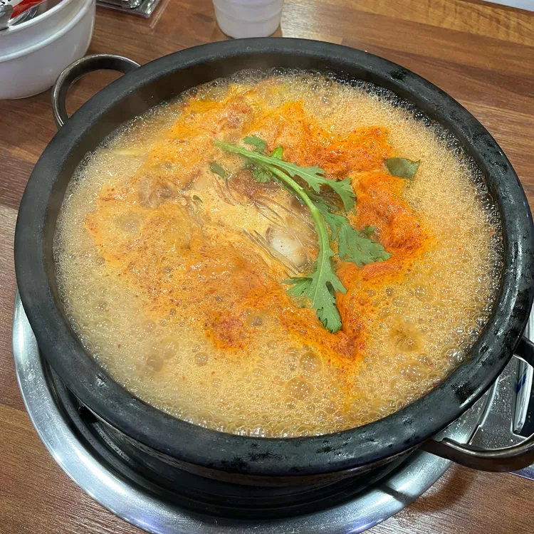 돌부대찌개 대표 사진