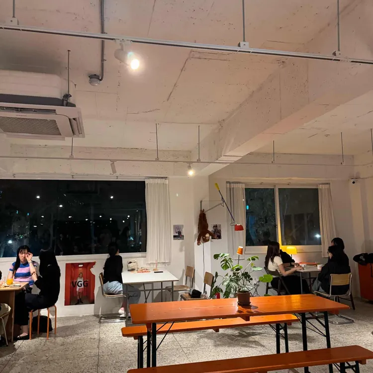 VGG 대표 사진