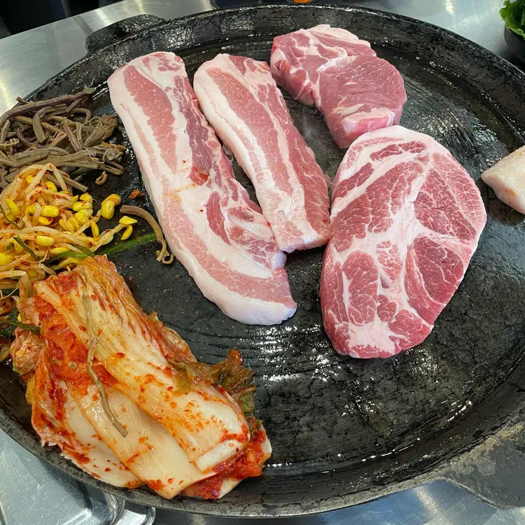 더 고기창고 대표 사진