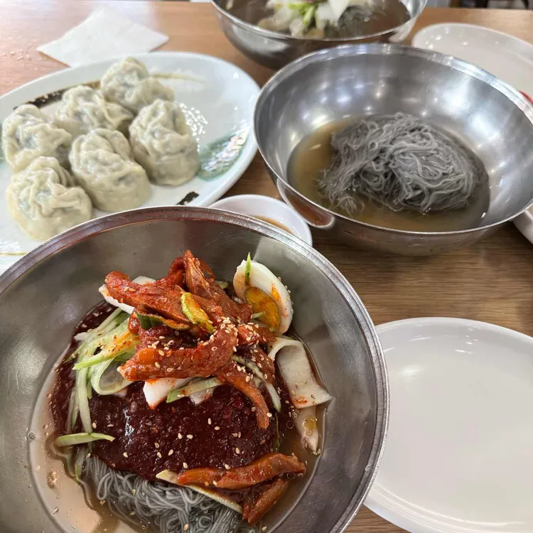 청송본관 함흥냉면 전문점 사진