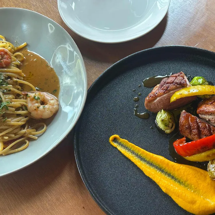 피아체레 대표 사진