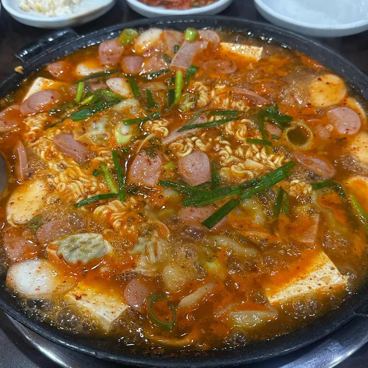 윤대감의정부부대찌개 대표 사진