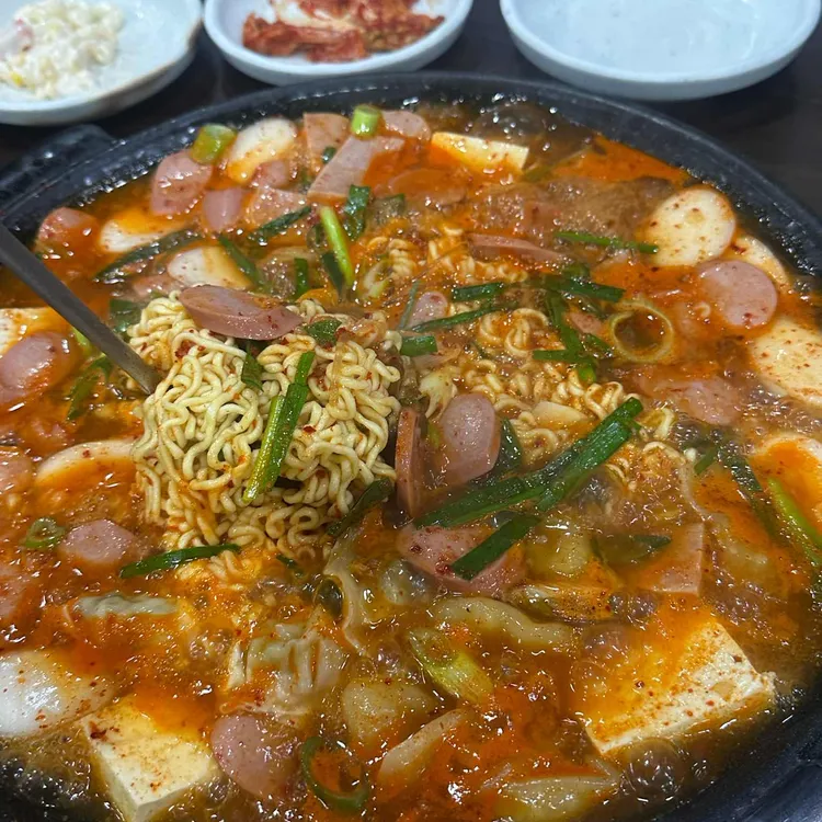 윤대감의정부부대찌개 대표 사진