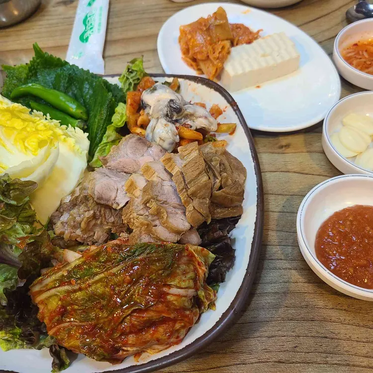 토리촌 보쌈&칼국수 사진 2