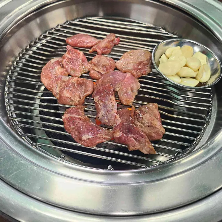 신사돼지뽈집 사진 2