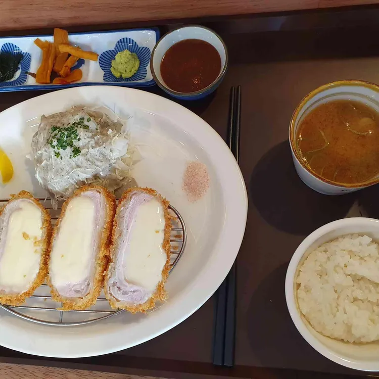 욘카츠 대표 사진