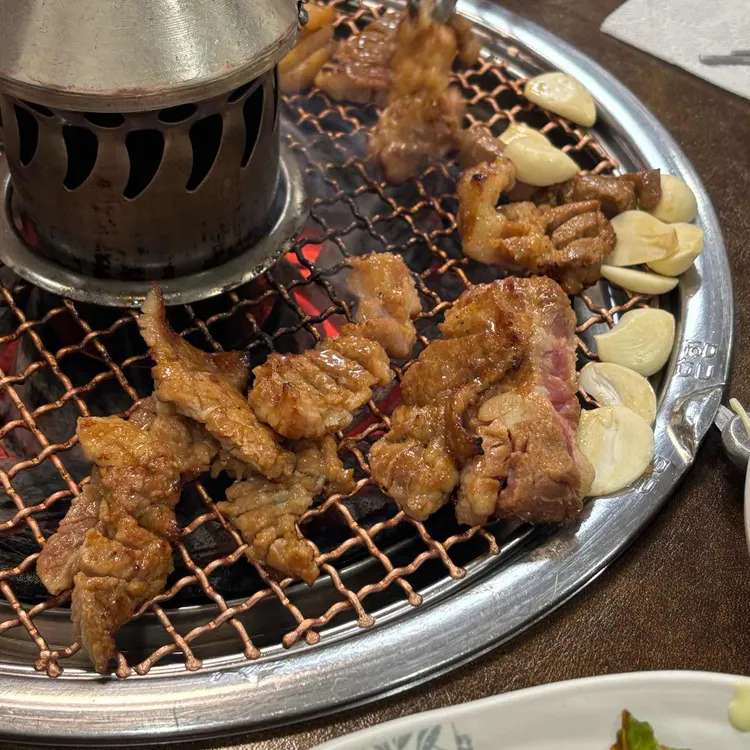 홍제원 대표 사진