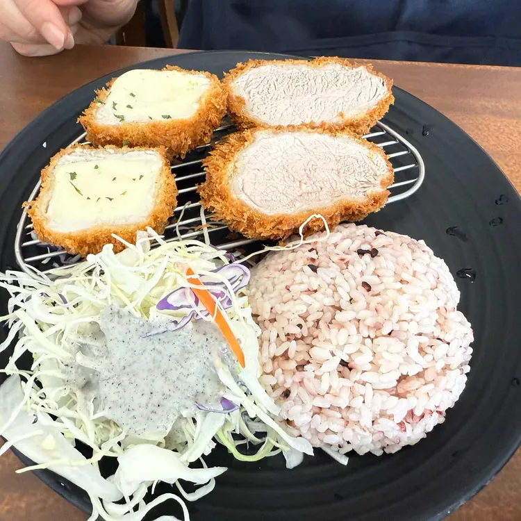 돈72 대표 사진