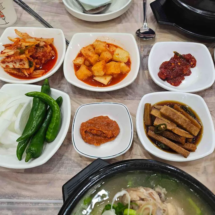 청송달기약수삼계탕 대표 사진