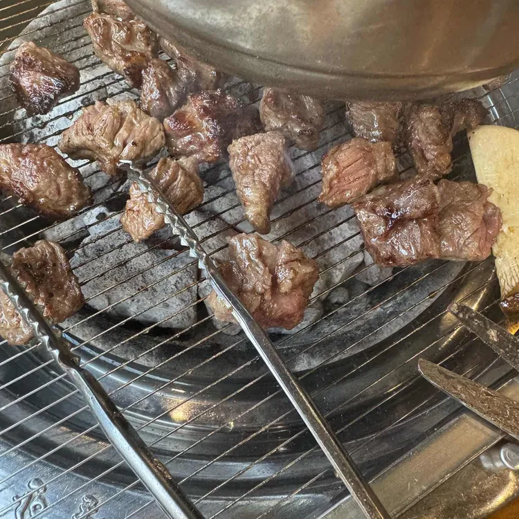 육품참숯화로구이 대표 사진