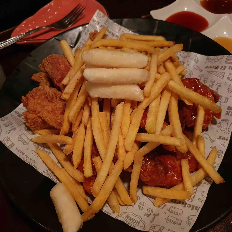 아웃닭 대표 사진