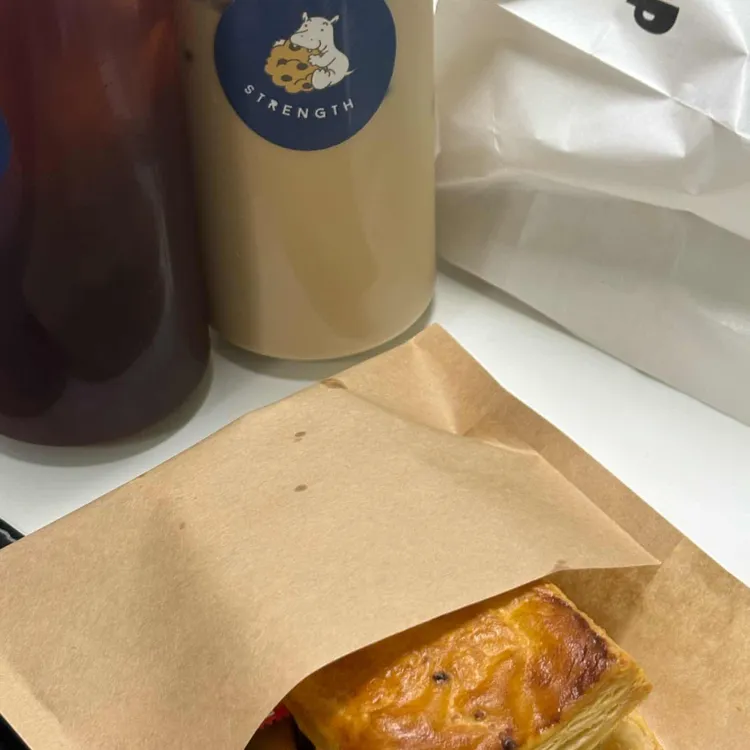 스트렝스커피 대표 사진