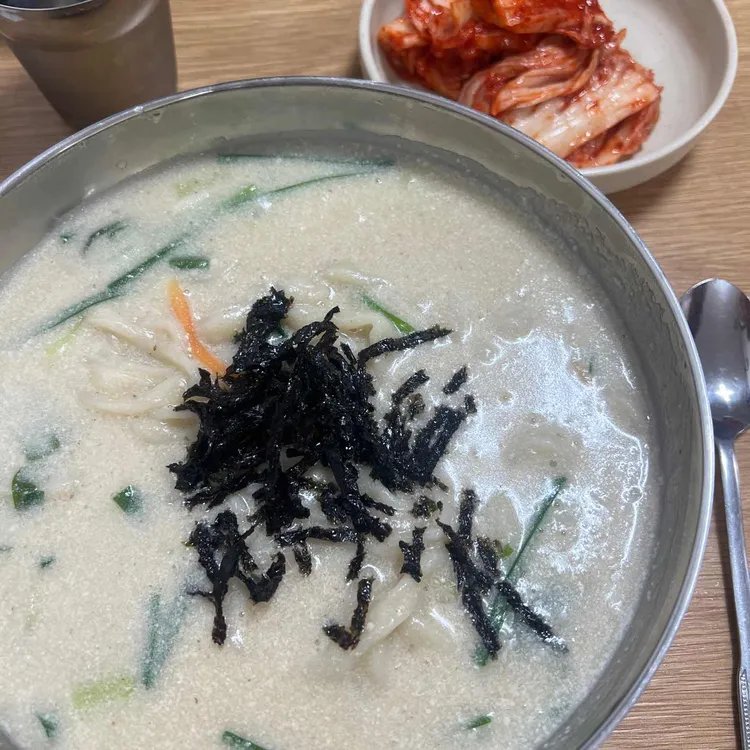 아구대통령 대표 사진