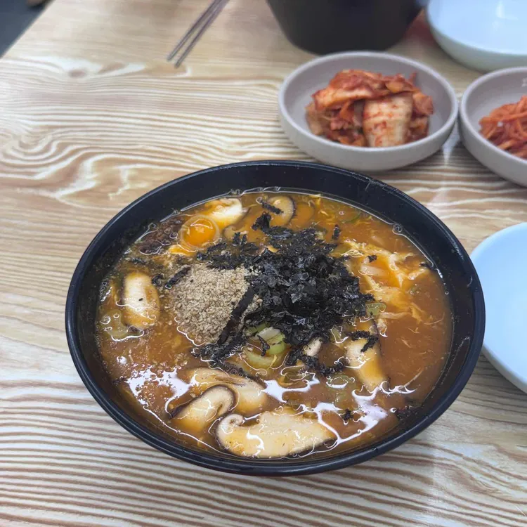 동춘칼국수 대표 사진