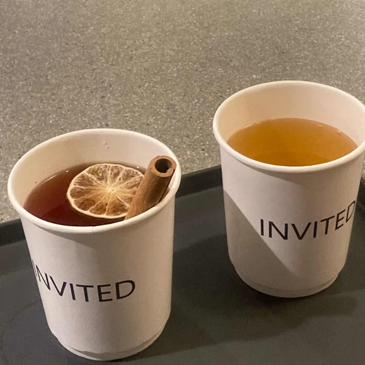 invited 대표 사진