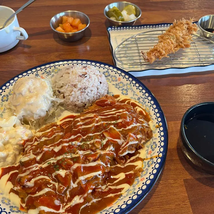 폴수제돈까스 - 김해 돈까스, 스프 맛집 | 다이닝코드, 빅데이터 맛집검색