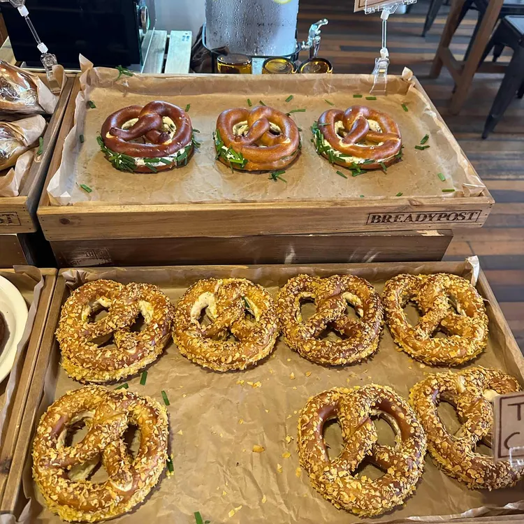 브레디포스트 명동점 - 명동 프레즐, 프레첼 맛집 | 다이닝코드, 빅데이터 맛집검색