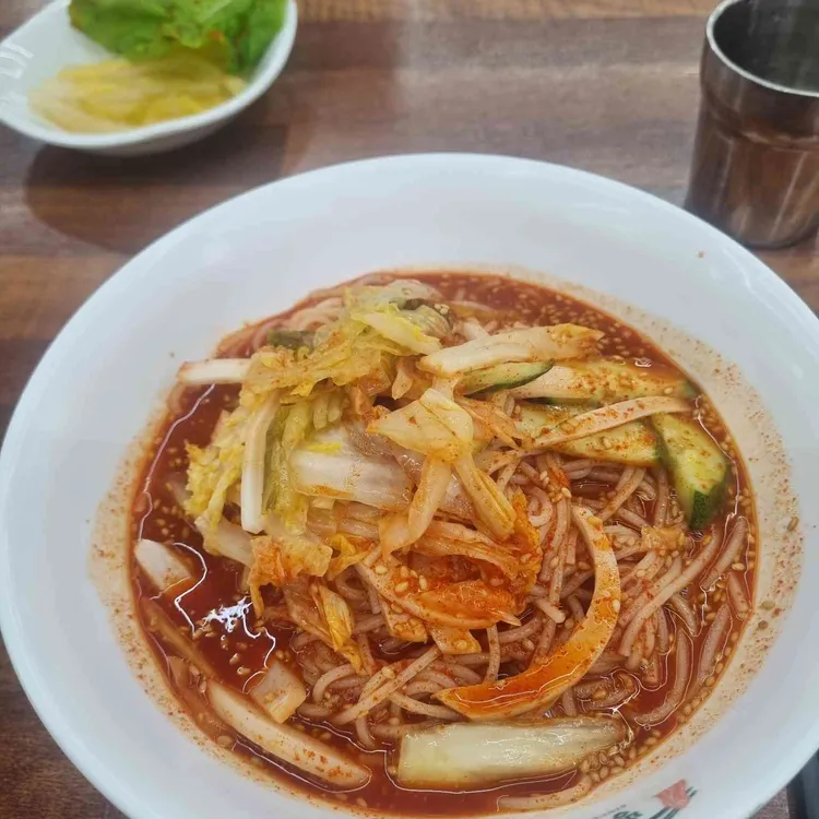 망향비빔국수 대표 사진