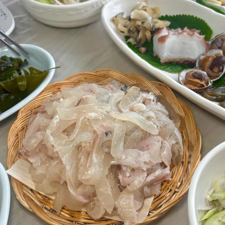 정현횟집 사진 2