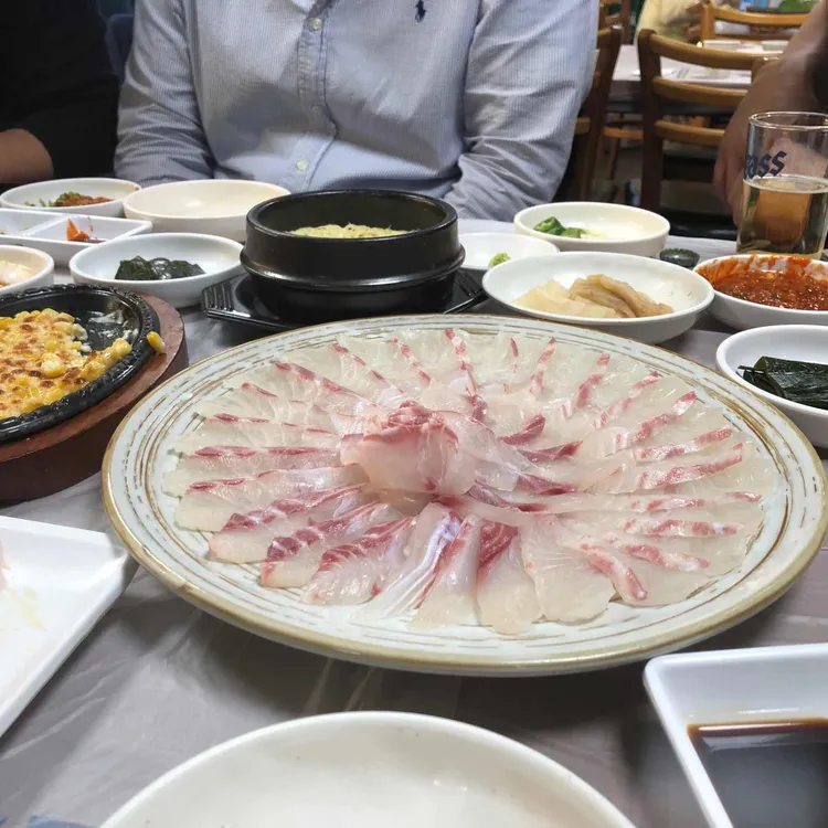 칼맛나는 푸짐한횟집 대표 사진