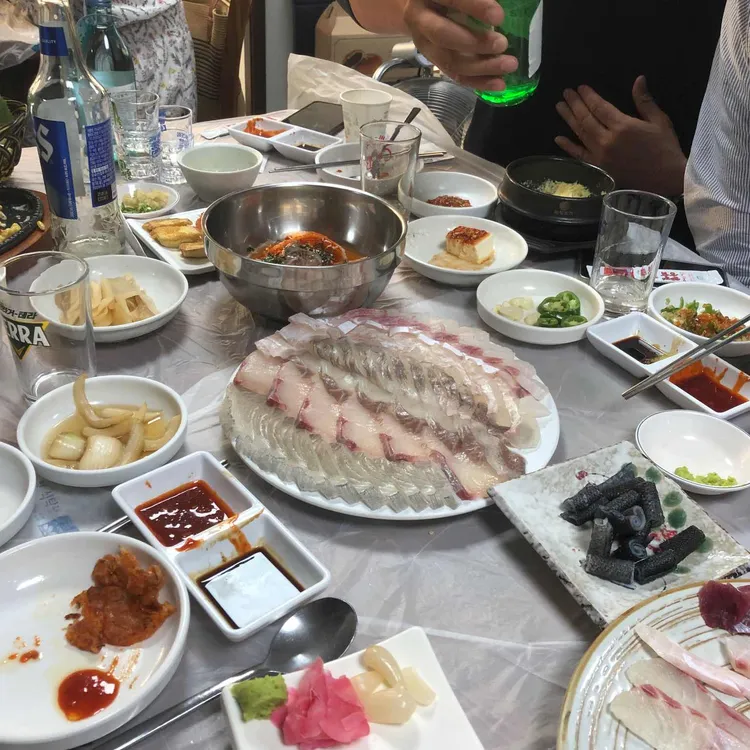 칼맛나는 푸짐한횟집 대표 사진