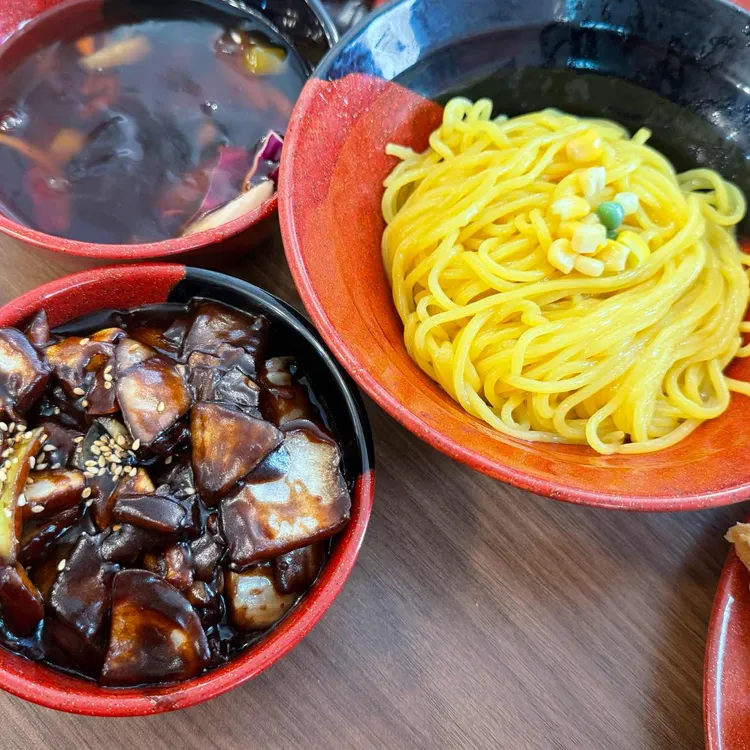 진성원 대표 사진