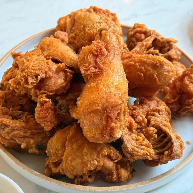 깐부치킨 사진 1