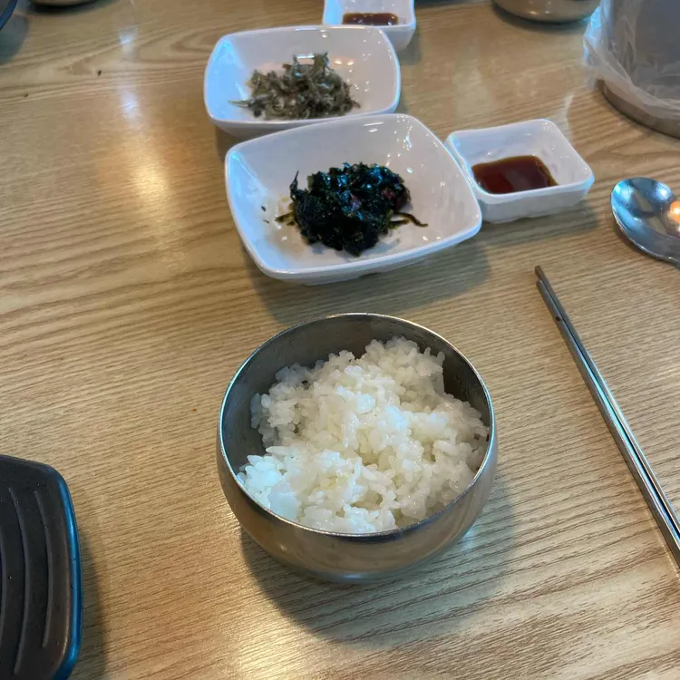삼척전복해물뚝배기 대표 사진