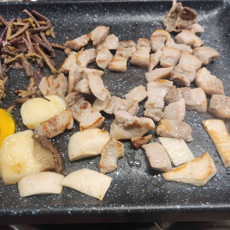 행복한 덕은돈 사진 1