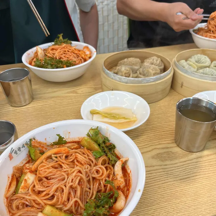 망향비빔국수 대표 사진