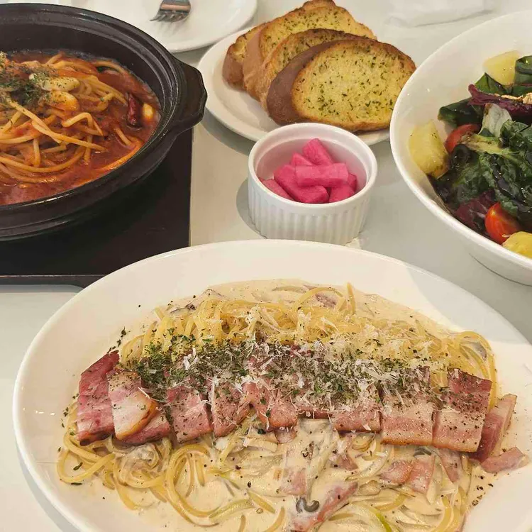 홀리오 대표 사진