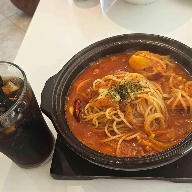 홀리오 대표 사진
