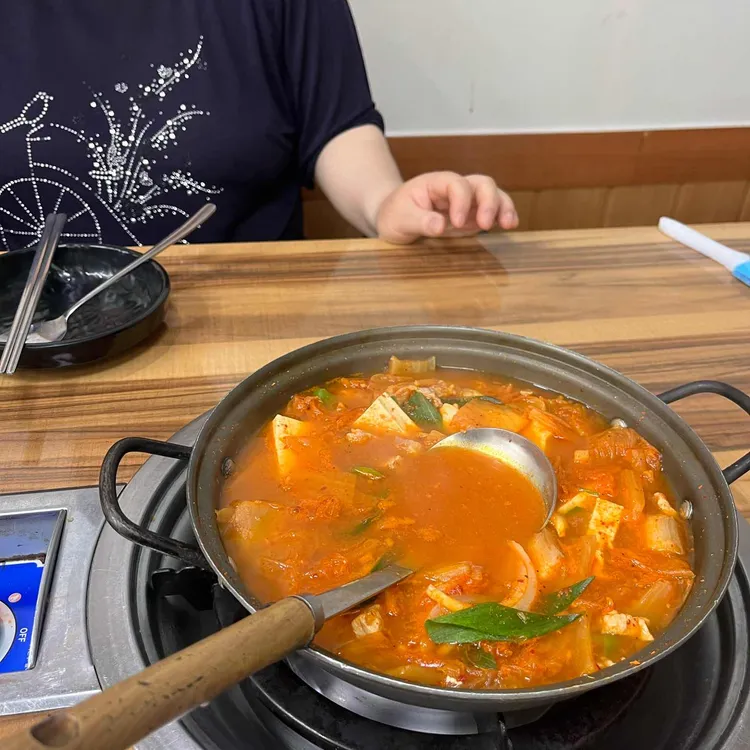 찌개랑뚱돼지랑 대표 사진