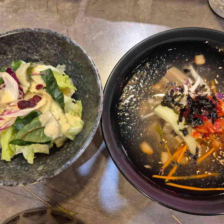 신복관 대표 사진