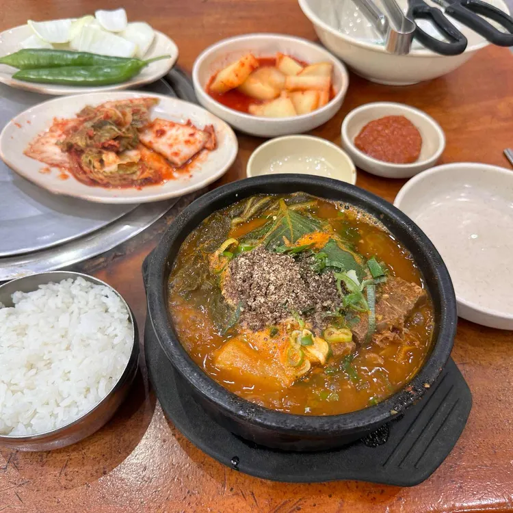 한동길뼈다귀감자탕 대표 사진