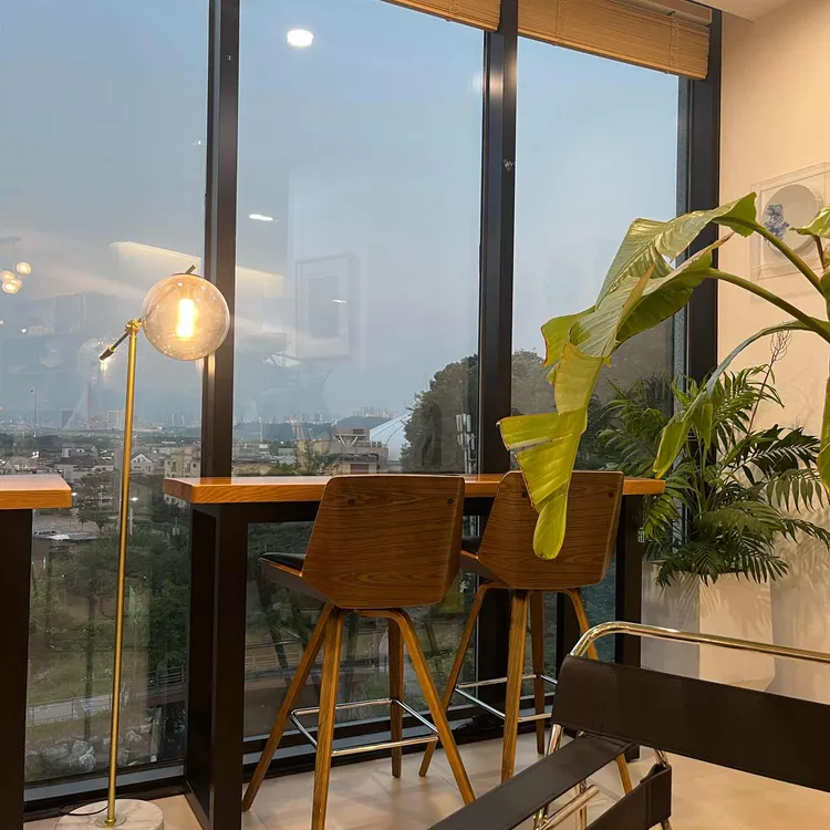 Cafe X CISO 대표 사진