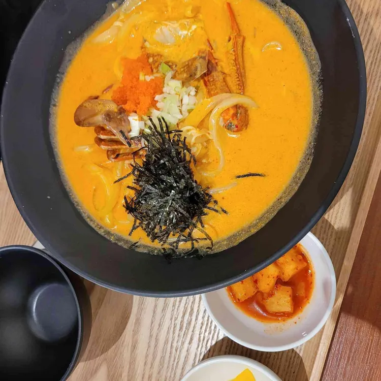 카츠살룬 사진 2