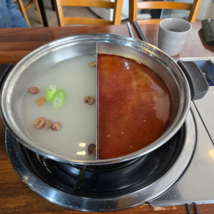 초원양꼬치&훠궈 대표 사진
