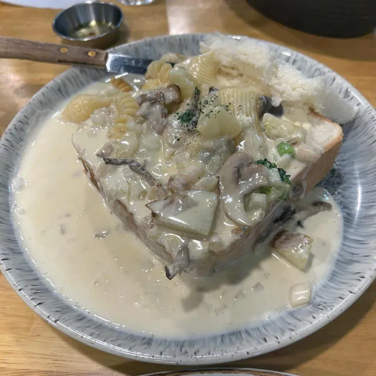쏘렐라 대표 사진