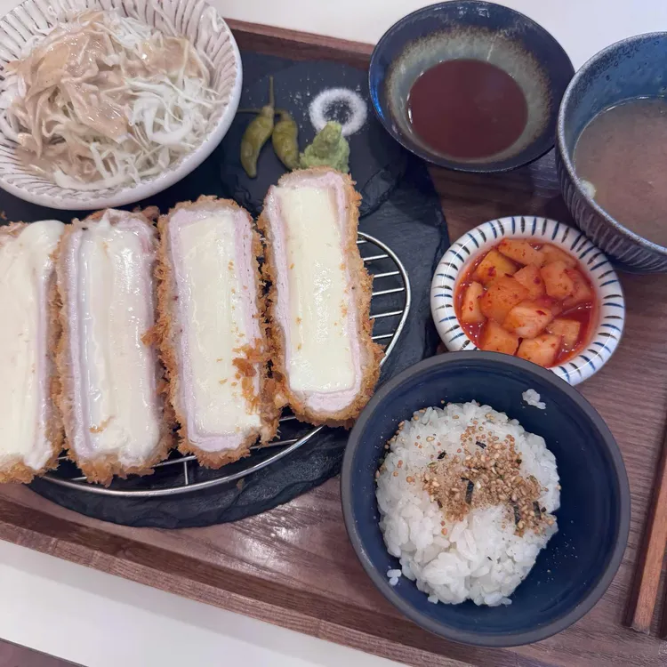 윤돈 대표 사진
