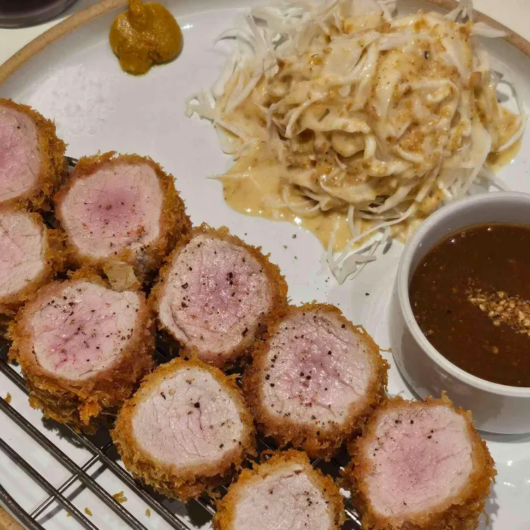 료코 사진 2