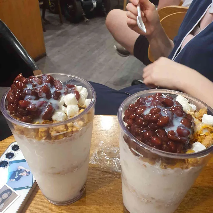 메가커피 대표 사진