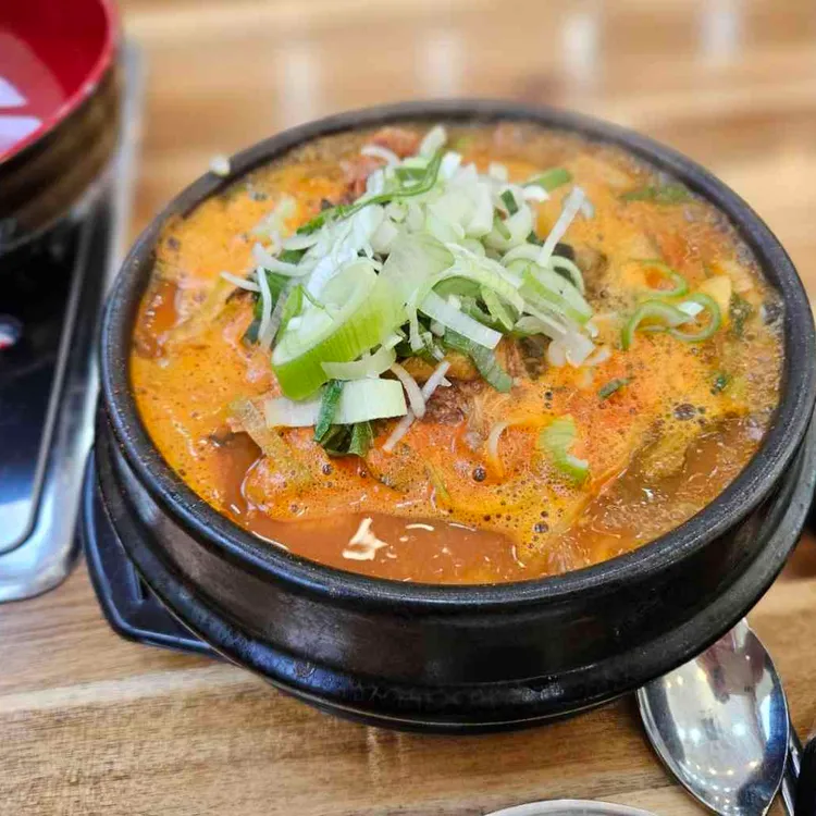 뼈대장인 대표 사진