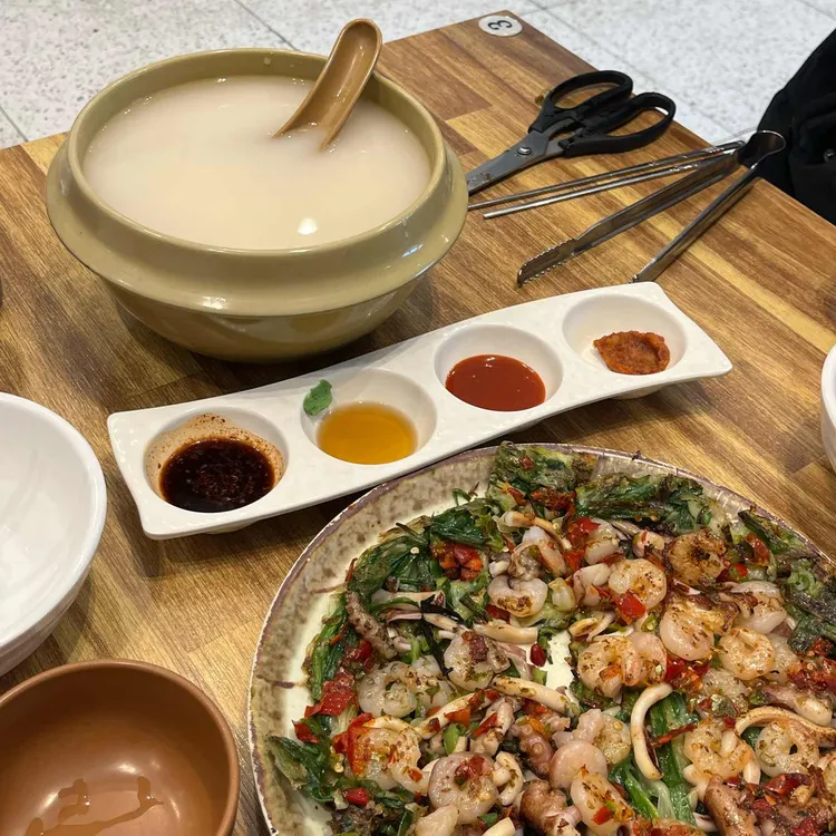 조돌칼국수 - 경주 칼국수, 동죽칼국수 맛집 | 다이닝코드, 빅데이터 맛집검색