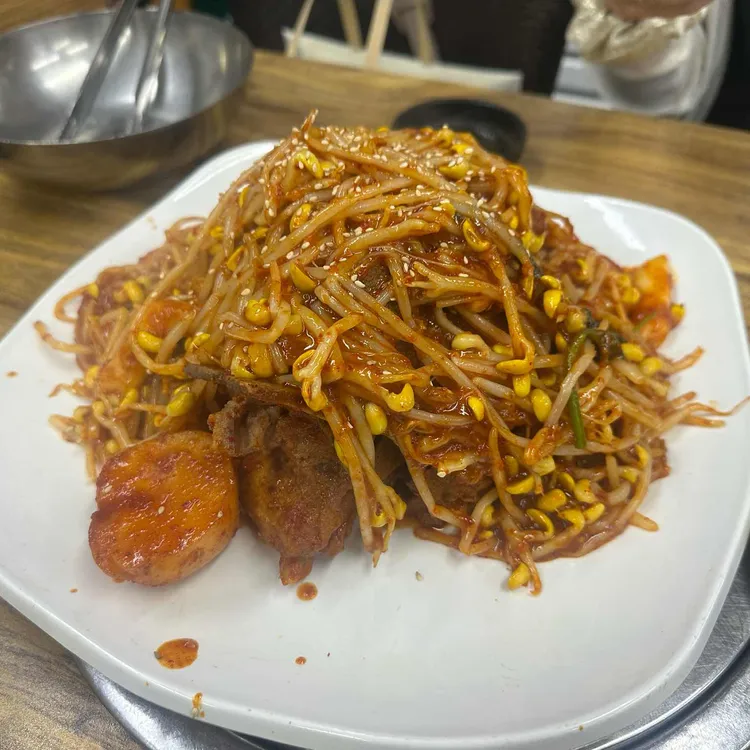 24시뼈다귀감자탕 사진