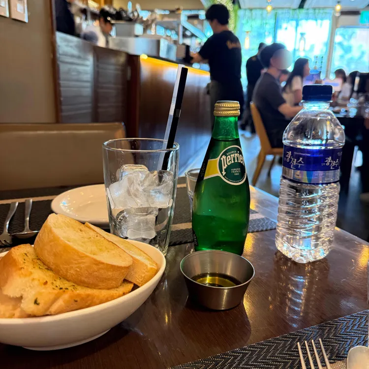 옐로우보울 대표 사진
