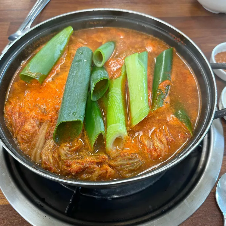 본토담집 사진 1