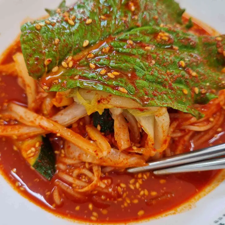 망향비빔국수 사진 1